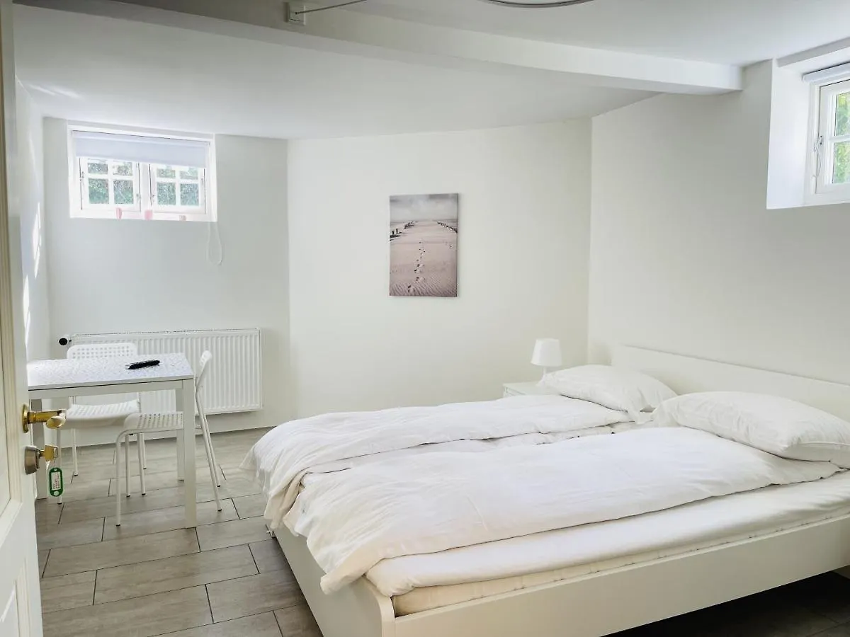 Gæstehus Aday - City Central Mansion - Privat Room Aalborg Danmark
