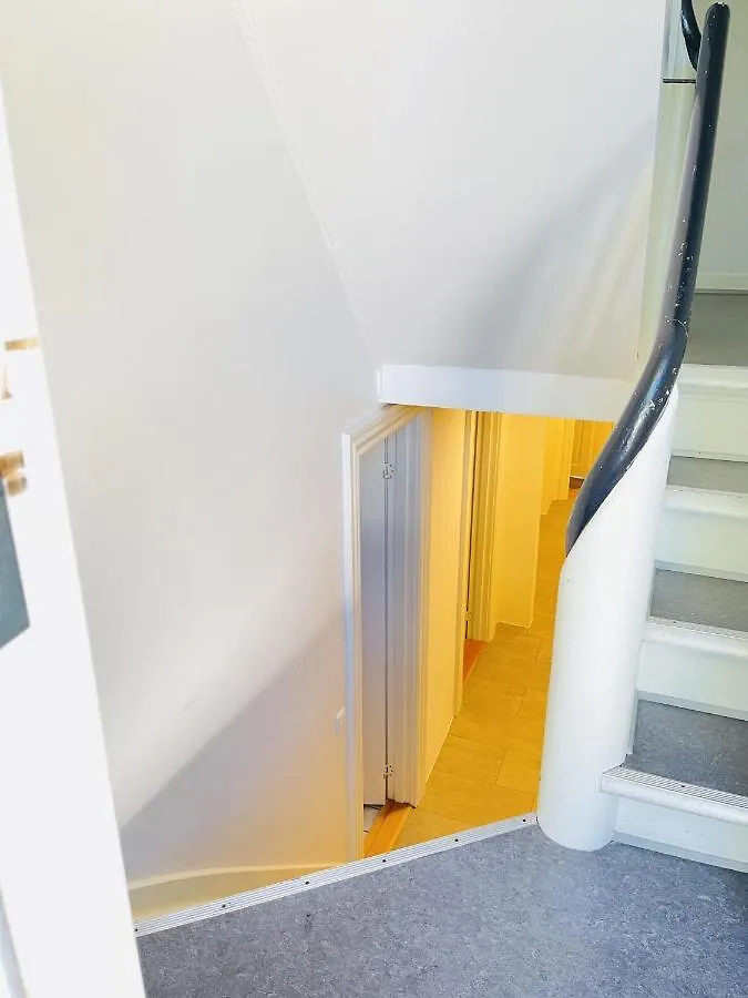 Gæstehus Aday - City Central Mansion - Privat Room Aalborg